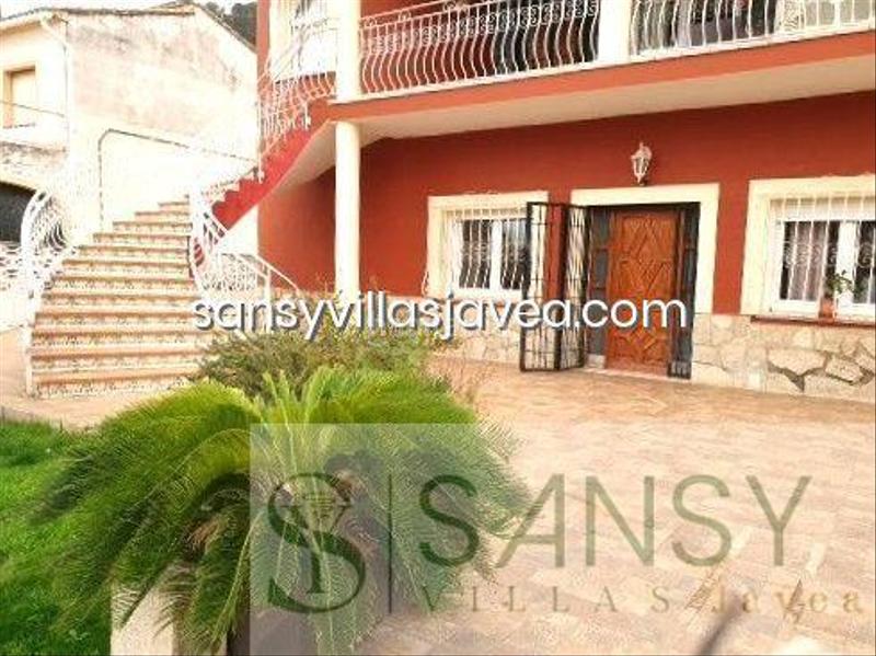 Foto ef240983-3e59-4489-b845-bfd680c692d7. Xalet amb aparcament a Pedreguer