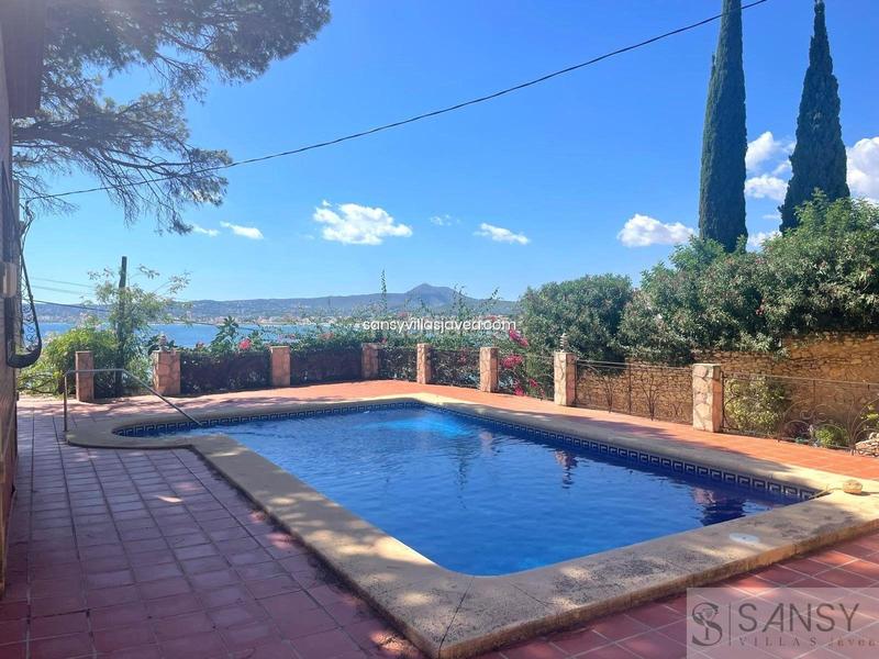 Foto 19d127d0-770e-43f6-b16a-caefca184fd5. Chalet mit heizung parking pool in Puerto Xàbia