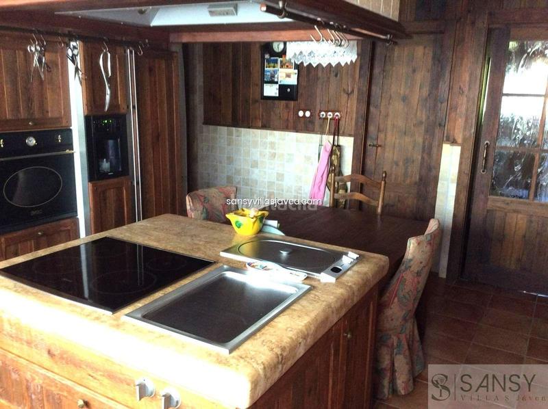 Foto 7c3b818c-d332-4727-be11-289677480858. Chalet avec parking dans Centro Ciudad Xàbia