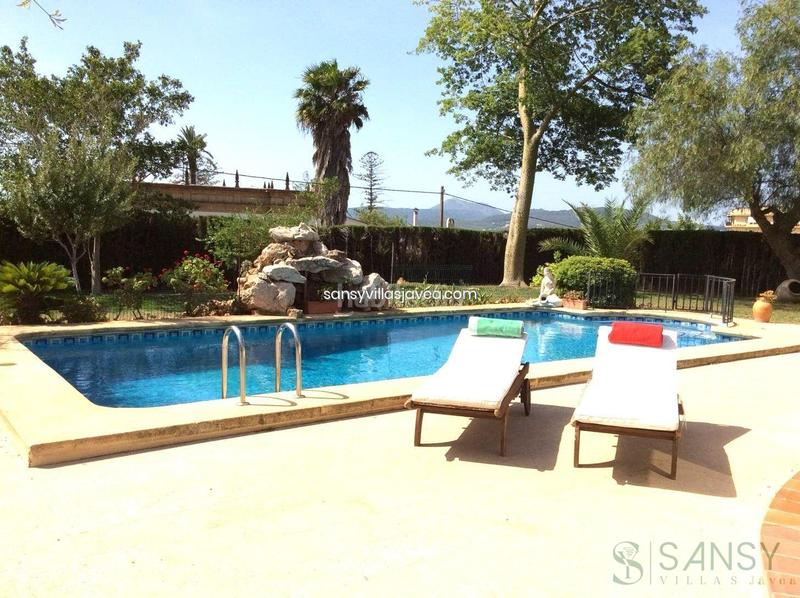 Foto fc2144fe-633f-46b1-8943-c1f0df4d0229. Chalet avec parking dans Centro Ciudad Xàbia