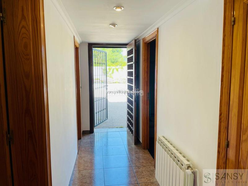 Foto 3ce866fe-b2d9-4724-b947-cb1ba33783f1. Chalet villa en Las Rotas / Les Rotes Dénia