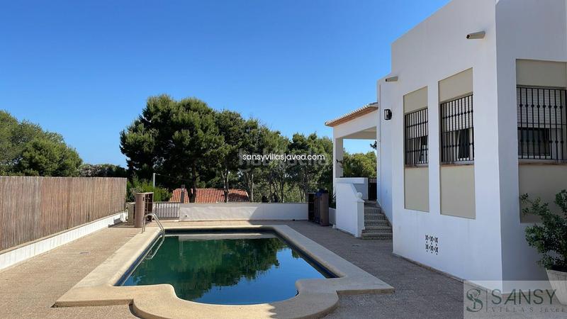 Foto cb3fb3e1-bf6d-40a5-af97-5499906663c1. Chalet villa en Las Rotas / Les Rotes Dénia