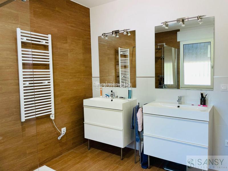 Foto fd660f62-0473-425f-82ea-628a382e4dec. Chalet villa en Las Rotas / Les Rotes Dénia