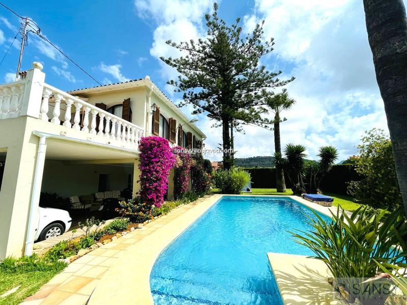 Foto b53ebc05-0de7-4d69-a787-3d6e678b5f76. Mas dans Pedreguer