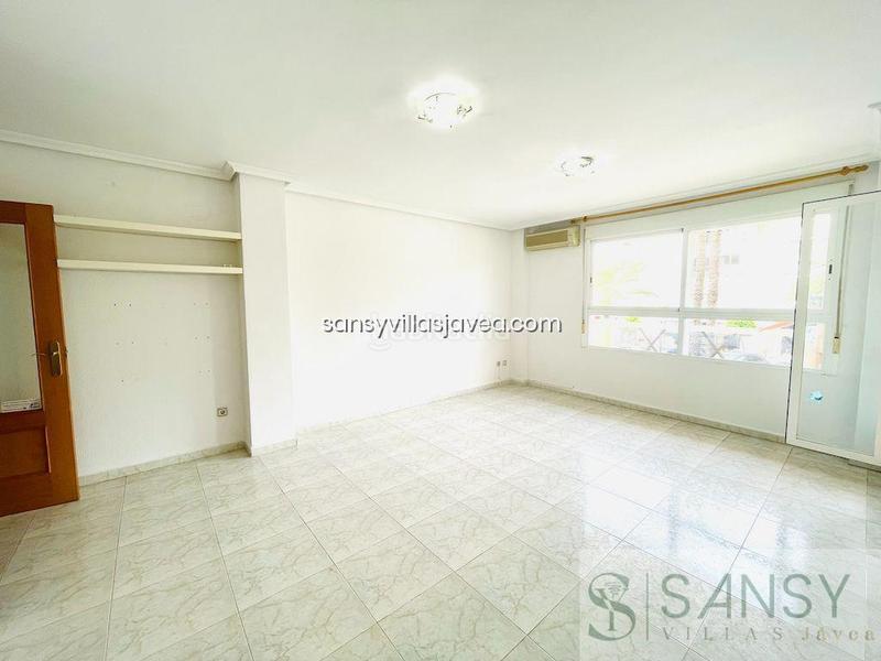 Foto 1f75a8e5-3810-4596-a266-8b94a47cf969. Apartamento jáveaapartamento en Puerto Xàbia