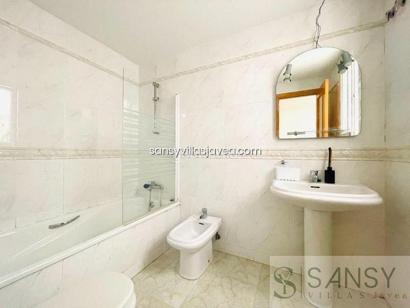 Foto 2bfde6ee-4a8b-490f-840e-00a97fa2a241. Apartamento jáveaapartamento en Puerto Xàbia