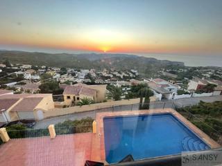 Chalet à Cumbre del Sol. Benitachellvilla