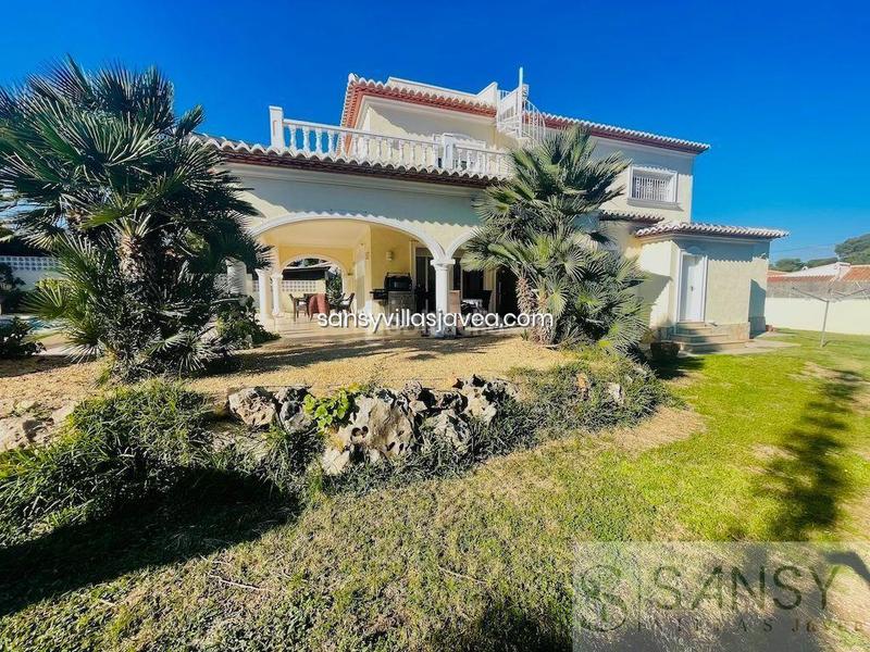 Foto 89aae518-1a18-4422-b8a0-99b03269e105. Chalet jáveavilla en La Granadella - Costa Nova Xàbia