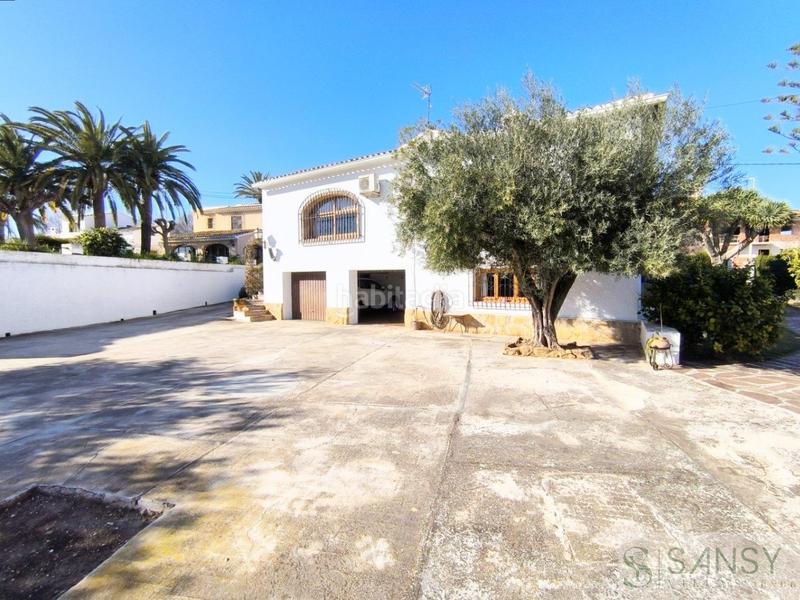 Foto d2dc531c-8ba1-44ae-8f7a-584b4fddb1b7. Xalet amb calefacció aparcament piscina a Centro Ciudad Xàbia