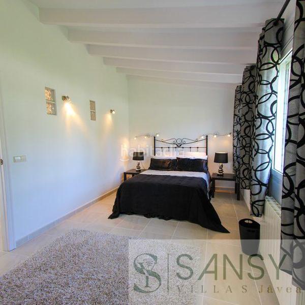 Foto ed6f7f02-cd7d-4f51-aff3-b3f3a5a6cc84. Chalet con riscaldamento parcheggio piscina in Pueblo Calp