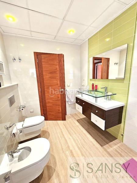 Foto a123f23e-929b-4b22-829d-fcb86163893c. Casa amb calefacció aparcament a Ador