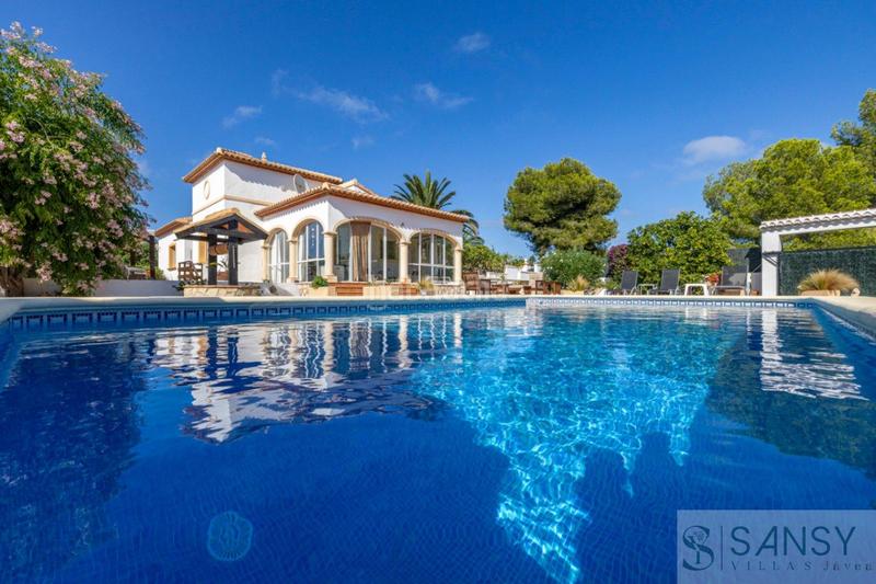 Foto 70e2d25a-8ed0-4b74-a73b-a69deb1ec566. Appartamento con parcheggio piscina in Centro Ciudad Xàbia