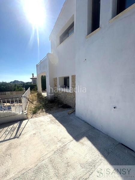 Foto c8304ef1-d579-4e18-89cf-3b77fe9c4ee7. Chalet avec piscine dans Paichi Moraira