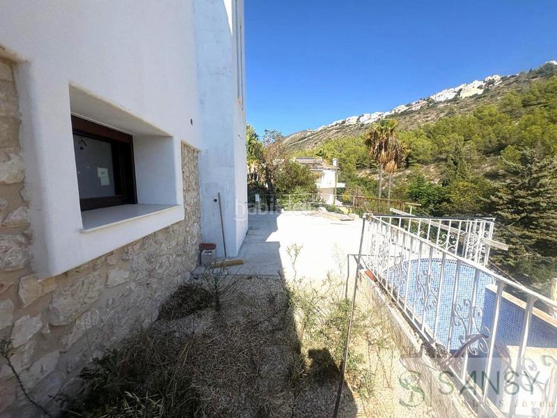 Foto ee4788f6-886e-4928-8a40-d7ebfd8c073d. Chalet avec piscine dans Paichi Moraira