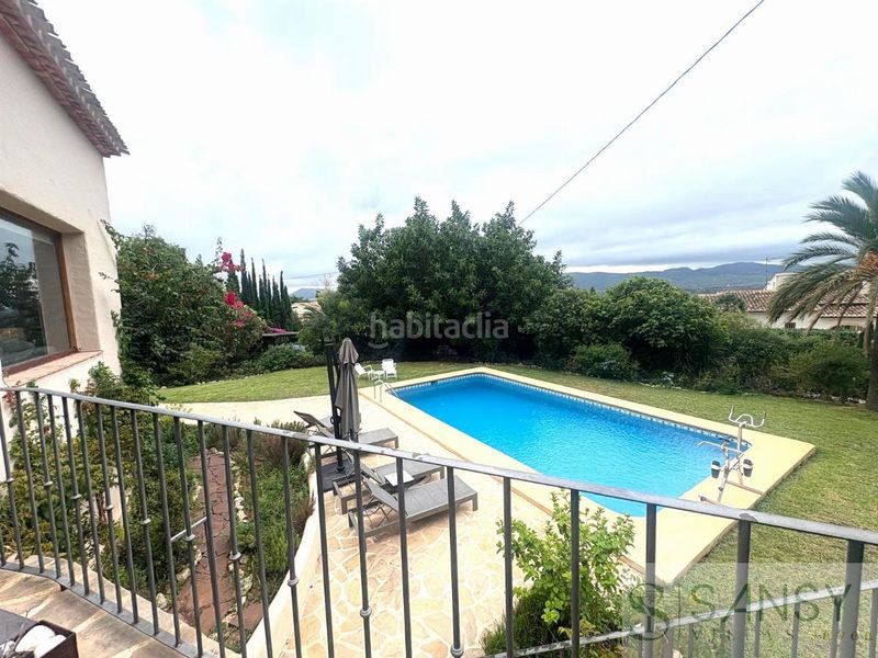 Foto a98fe664-1008-499d-a198-251ef726ab0e. Xalet amb calefacció aparcament piscina a Montgó - Ermita Xàbia