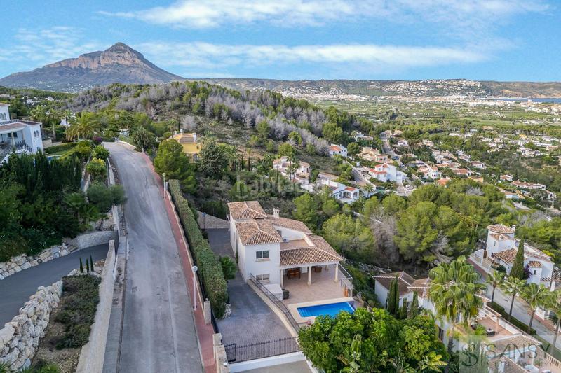 Foto c4202649-b359-4dfb-bb1a-7bd3535f880e. Chalet con riscaldamento parcheggio piscina in Centro Ciudad Xàbia