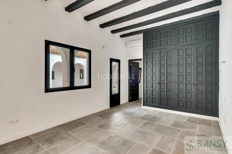 Foto 1e50e63d-0a9f-4f56-ae31-ff07747df267. Chalet mit heizung parking pool in La Granadella - Costa Nova Xàbia