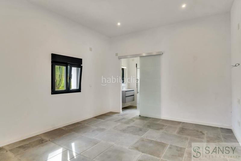 Foto 5d58e35e-cf22-4823-9b90-65d94c142bb5. Chalet mit heizung parking pool in La Granadella - Costa Nova Xàbia