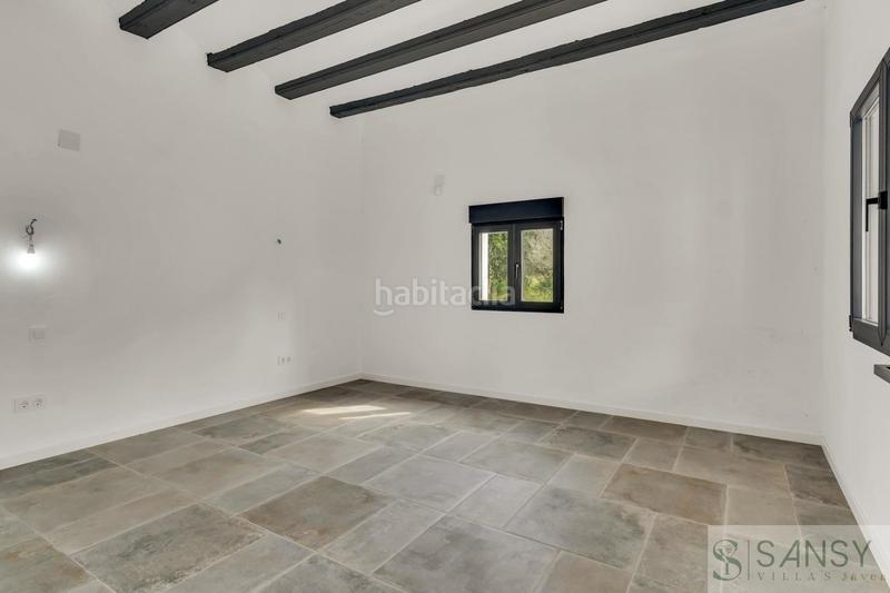 Foto e68ed2b7-0674-46bd-bb86-e52628a3bbb1. Chalet mit heizung parking pool in La Granadella - Costa Nova Xàbia