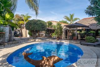 Xalet en Centro Ciudad. Jveaxbiavilla