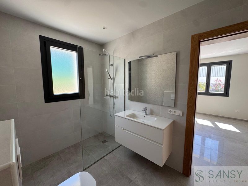 Foto 255c8f1e-1fc6-43f8-aa0a-6569c7160f45. Chalet jáveachalet en Centro Ciudad Xàbia