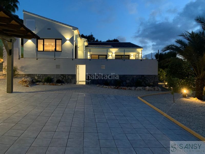 Foto 2d0f7421-b851-4fe3-aa90-77082f52539a. Chalet jáveachalet en Centro Ciudad Xàbia