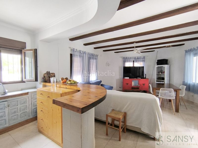 Foto 7bdb6722-835c-4a23-ba30-f6aa9f2eae70. Xalet amb calefacció aparcament piscina a El Montgó Dénia