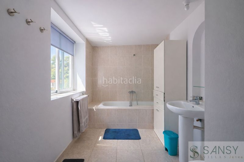 Foto ed3eac0a-a948-4dc7-a72a-6a985cdc7c80. Xalet amb aparcament piscina a Saladar Dénia