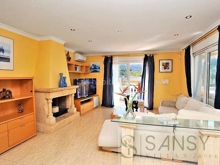 Foto f7f35a4f-6489-4904-a990-873b83ca94f7. Casa amb piscina a Centro Ciudad Xàbia