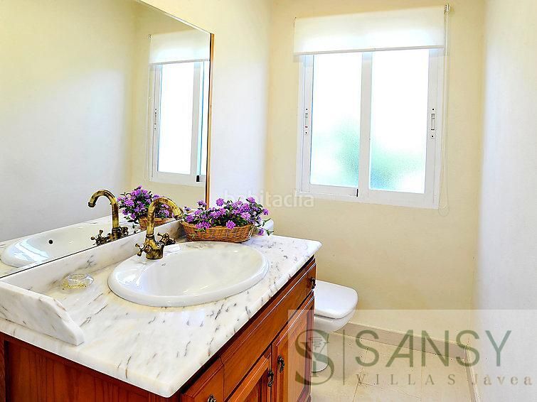 Foto f968d8c2-41eb-43bd-ba0f-9395b178f534. Casa amb piscina a Centro Ciudad Xàbia