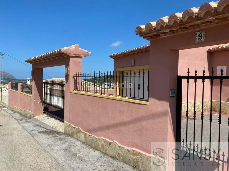 Foto a9ce4e89-07c0-4f4b-8e32-2a5324d8d8b7. Casa amb calefacció aparcament piscina a Orba