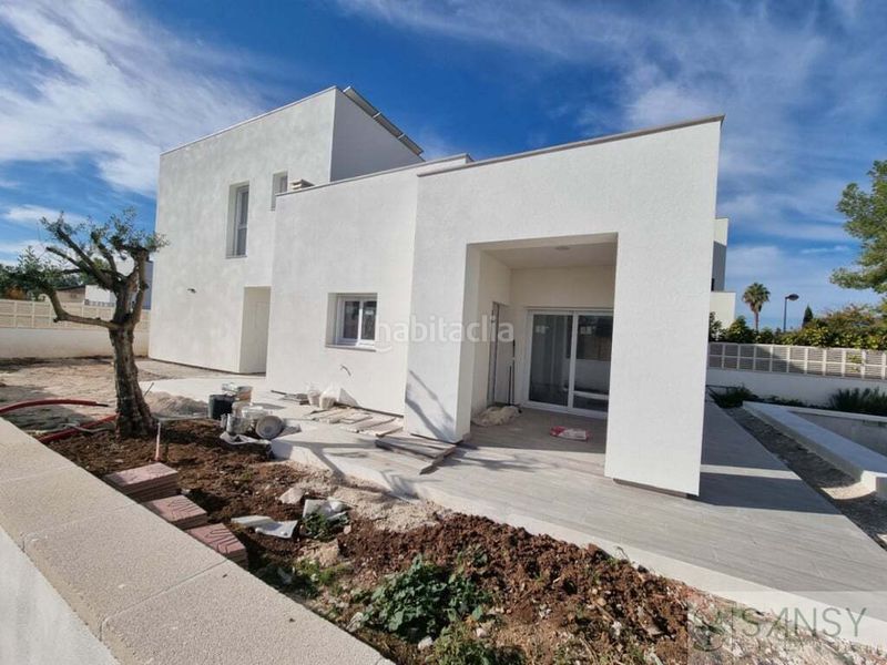 Foto f1db308a-79da-49b3-b196-5835cc232407. Casa amb calefacció aparcament piscina a Poblets (els)