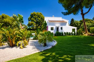 Chalet in Partida Comunes-Adsubia. Jáveaxàbiavilla
