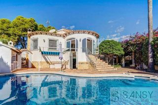 Haus in Benicolada - Las Adelfas. Calpecasa
