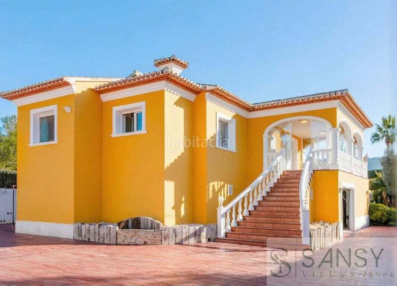 Foto 82becea4-f5bc-4761-9910-f3fb45e92b39. Casa amb calefacció aparcament piscina a Centro Ciudad Xàbia