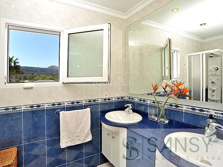 Foto 8e188d9a-e51c-4bde-b8ab-97534fe8ca46. Casa amb calefacció aparcament piscina a Centro Ciudad Xàbia