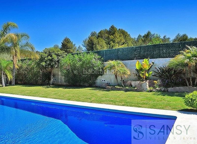Foto b63f7cbb-2051-45fb-ae34-b8e6d81962ea. Casa amb calefacció aparcament piscina a Centro Ciudad Xàbia