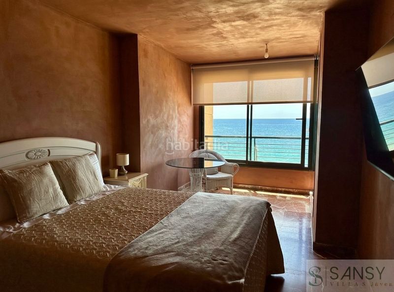 Foto 26a5f25f-adc6-431c-81c0-c28835f71916. Apartament amb piscina a Foietes Benidorm