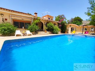 Flat in Castell de Castells. Castell de castellspiso