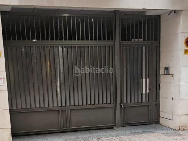 Foto e9ce2f20-7dd3-4b2d-9552-ce3c7225d26e. Aparcament cotxe a Centro Urbano Benidorm