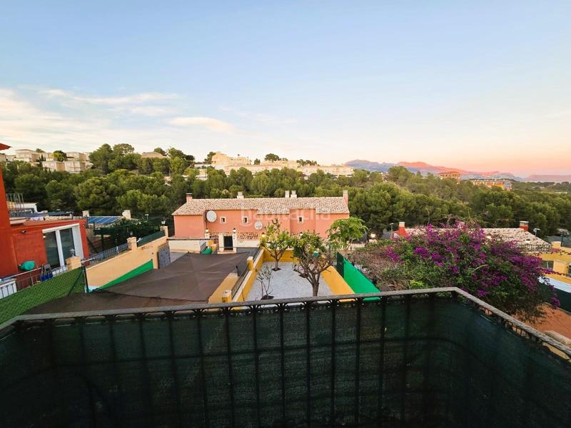 Foto 7fbdd706-b29c-4882-b10a-f7d2e47dc5a9. Reihenhaus mit heizung parking in Montebello - Nou Espai Nucia (la)