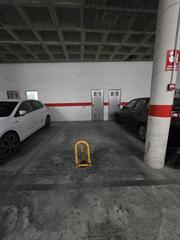 Aparcament cotxe a Juzgados - Plaza de Toros. Se vende plaza de parking con trastero, zona emilio ortuño.,