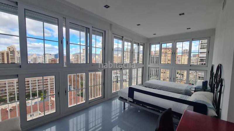 Foto 1060ecdf-1c52-4fbe-a370-47d524c375fc. Ático espectacular ático tríplex Playa Levante en Benidorm