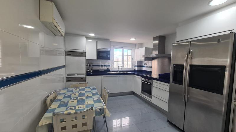 Foto aeef57b2-bc07-4d8a-8c3e-677d90ef7383. Ático espectacular ático tríplex Playa Levante en Benidorm