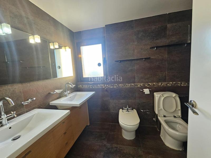 Foto 11816a4f-6b33-4e73-af16-652a642eebed. Etagenwohnung mit heizung parking pool in Playa Poniente Benidorm