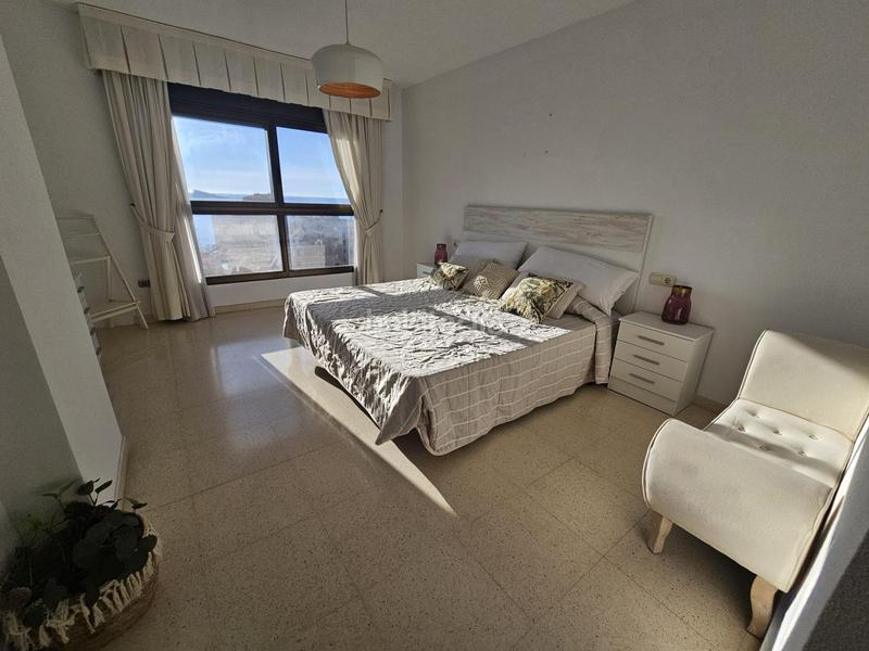 Foto 51673f83-e7a6-449c-a563-2754822e5354. Etagenwohnung mit heizung parking pool in Playa Poniente Benidorm