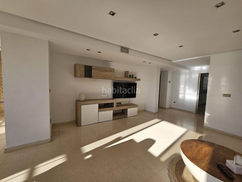 Foto aedfa3d9-5b65-497a-9621-7c8a6ee9aaaa. Pis amb calefacció aparcament piscina a Playa Poniente Benidorm