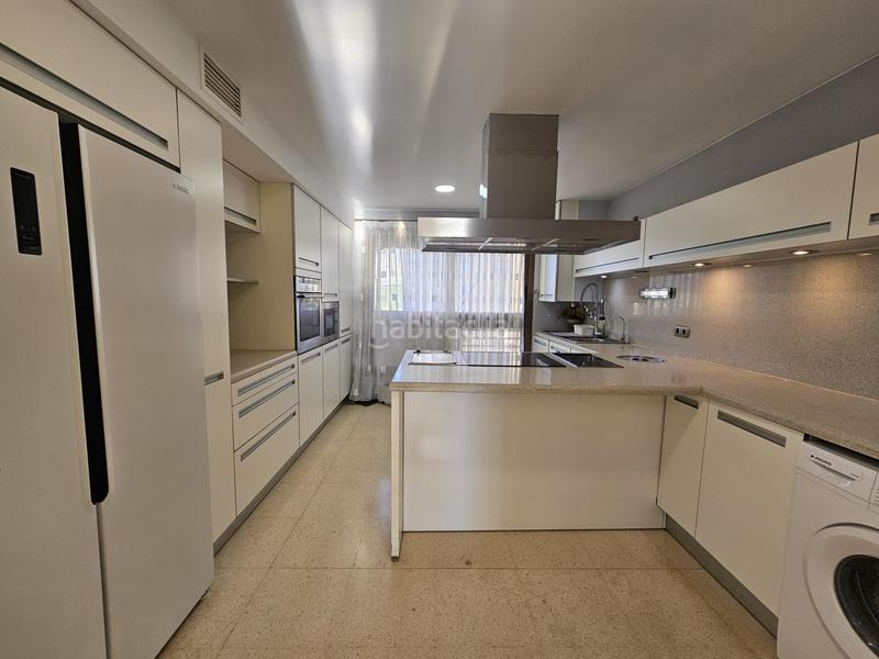 Foto c7296b5c-aaf8-4d90-aabe-08f442dc17fe. Etagenwohnung mit heizung parking pool in Playa Poniente Benidorm