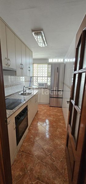 Foto 7696339e-6d16-4b91-9ce2-31e755aface8. Apartament amb aparcament piscina a Rincón Bajo Benidorm