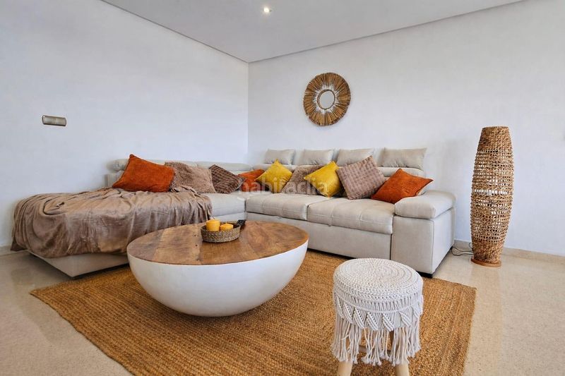 Foto 768701b5-4c0c-4d44-a7e7-f574275debff. Lloguer pis amb aparcament piscina a Playa Poniente Benidorm